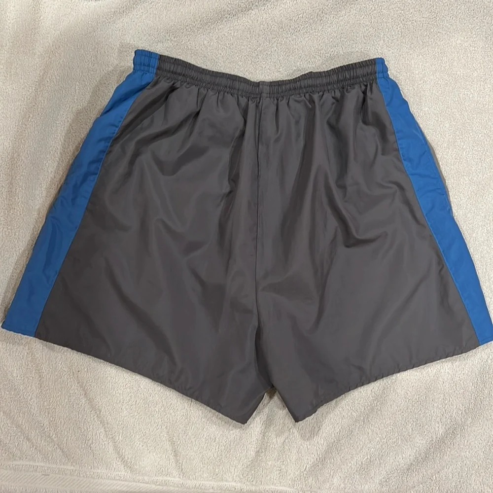 Vintage Nike Running shorts! Small